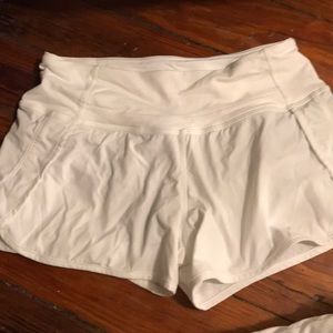 White lululemon shorts